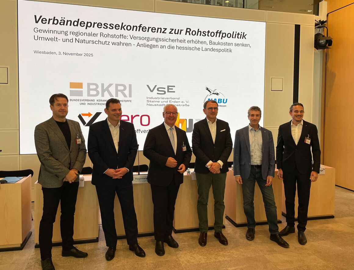 In der Landespressekonferenz stellten sich (v.l.n.r.): Ralph Lang, Philipp Rosenberg, Thomas Reimann, Christoph Hagemeier, Mark Harthun und Stephan Schmidt den Fragen der Medienvertreter.