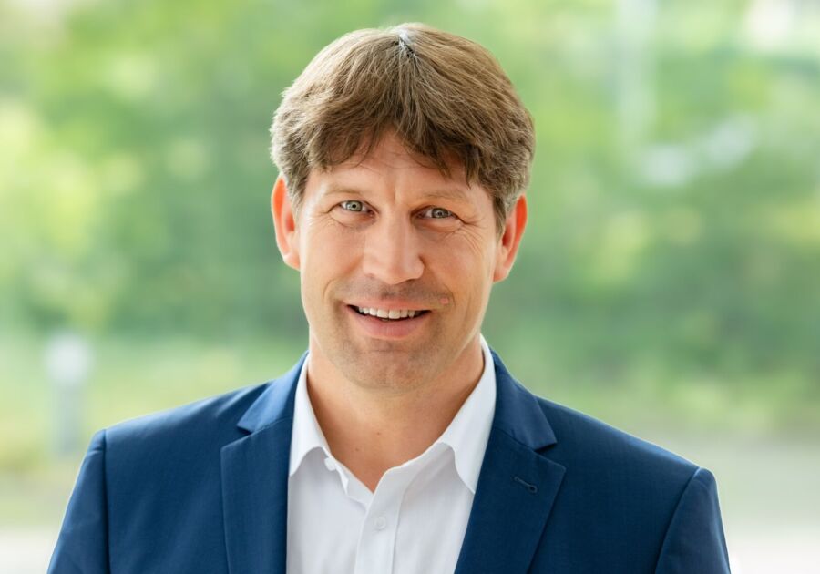 Dr. Walter Baumann & Dr. Andrea Christmann-jörß Zulässiges LKW-Gesamtgewicht von 40 auf 44 Tonnen erhöhen